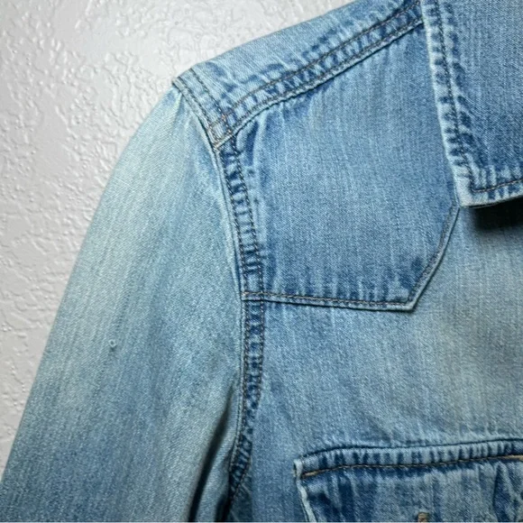 GAP Light Blue Denim Button Down Shirt women’s small western country casual - Picture 4 of 7